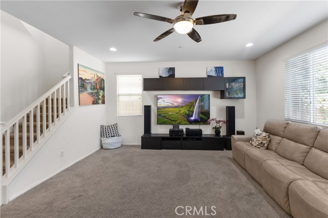 Detail Gallery Image 12 of 40 For 8219 Perla Dr, Riverside,  CA 92504 - 4 Beds | 3 Baths