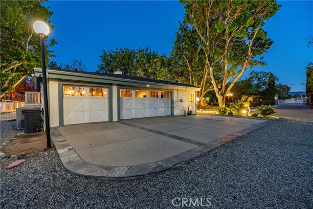 Detail Gallery Image 50 of 74 For 2755 W Avenue, Palmdale,  CA 93551 - 5 Beds | 3/1 Baths