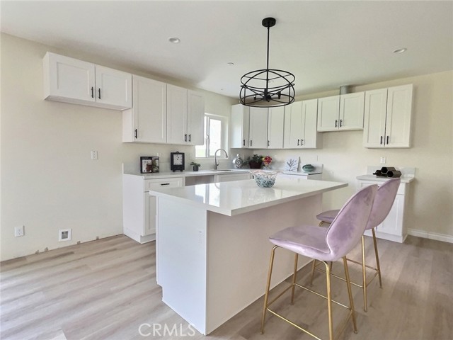 378 W Rosa Parks Road, Palm Springs CA: https://media.crmls.org/medias/bf4fd04c-fc78-4104-b31e-5b4b6aa490e9.jpg