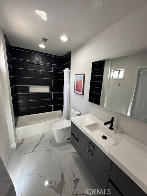 1834 N Hidalgo Way, Palm Springs CA: https://media.crmls.org/medias/bf509e23-f4aa-422c-9688-12b9f0942852.jpg