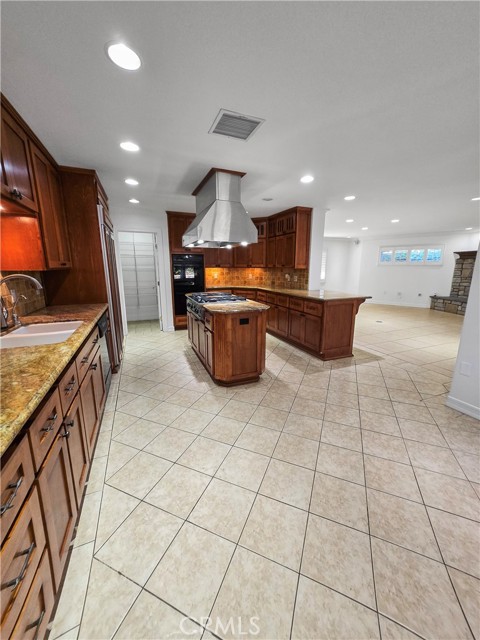 Detail Gallery Image 15 of 66 For 15702 Janine Dr, Whittier,  CA 90603 - 5 Beds | 4 Baths