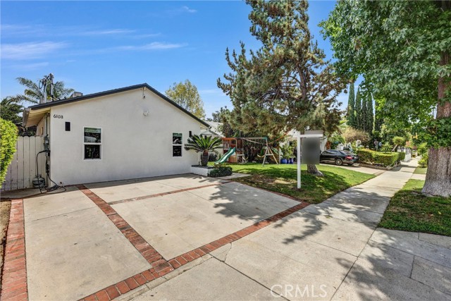 6106 Wilkinson Avenue photo 24