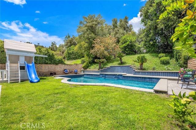 Detail Gallery Image 29 of 37 For 24441 Indian Hill Ln, West Hills,  CA 91307 - 3 Beds | 3 Baths