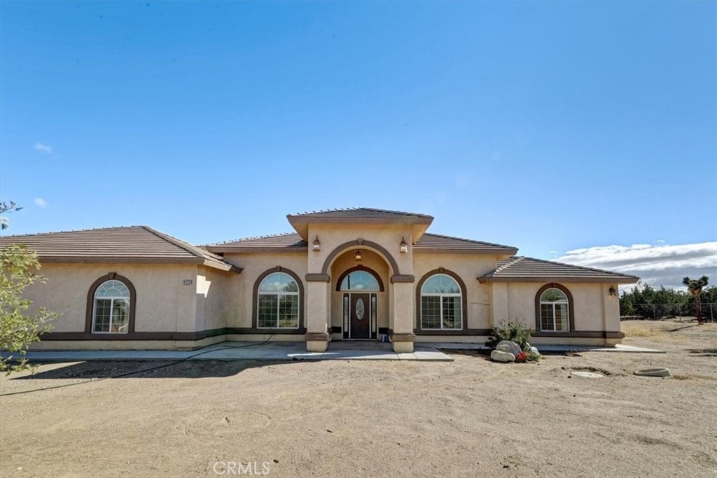 9269 Daisy Road, Oak Hills, CA 92344