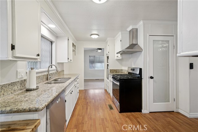 Detail Gallery Image 5 of 26 For 3663 Buchanan #130,  Riverside,  CA 92503 - 2 Beds | 2 Baths