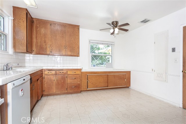 10436 Columbus Avenue photo 35