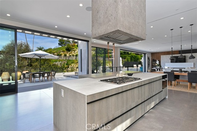 Detail Gallery Image 10 of 36 For 14753 Round Valley, Sherman Oaks,  CA 91403 - 4 Beds | 5 Baths