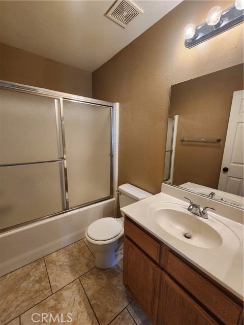 Detail Gallery Image 11 of 20 For 1760 Palermo Dr, Riverside,  CA 92507 - 3 Beds | 2/1 Baths