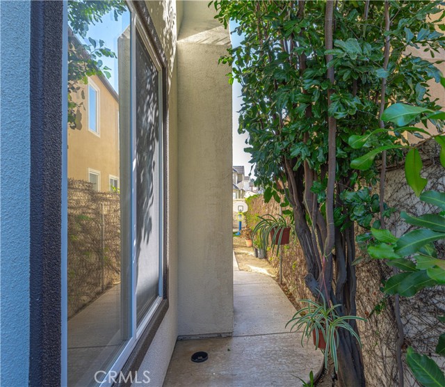 Detail Gallery Image 52 of 70 For 18571 Amalia, Huntington Beach,  CA 92648 - 5 Beds | 4/1 Baths