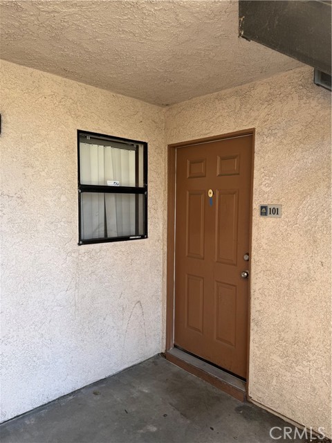 Detail Gallery Image 2 of 11 For 1315 Massachusetts #101,  Riverside,  CA 92507 - 1 Beds | 1 Baths