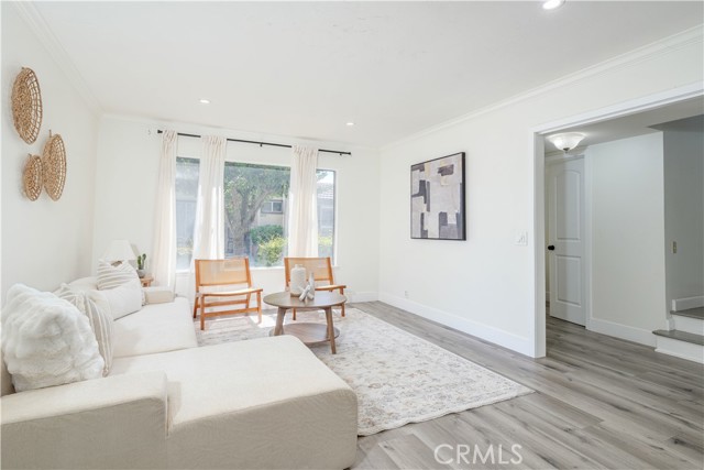 8891 Ovieda Plaza, Westminster CA: https://media.crmls.org/medias/bf576829-4407-4c36-8d73-329f16cca7d7.jpg
