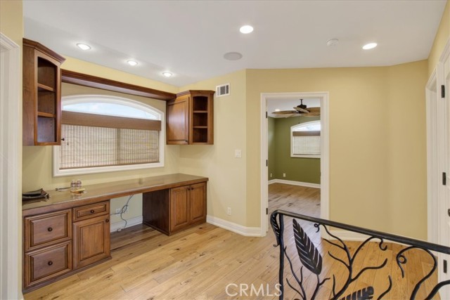 Detail Gallery Image 38 of 75 For 5580 E Saint Irmo Walk, Long Beach,  CA 90803 - 3 Beds | 2/1 Baths