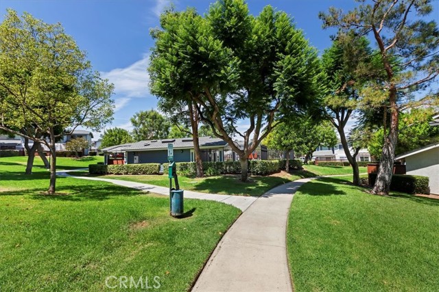 Detail Gallery Image 30 of 31 For 983 Elsa Ct #B,  Corona,  CA 92881 - 2 Beds | 2/1 Baths