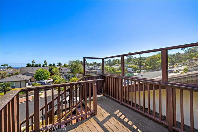 32672 Alta Pine Lane, San Juan Capistrano CA: https://media.crmls.org/medias/bf58e04e-ae68-48d8-be8b-82783a0653f2.jpg