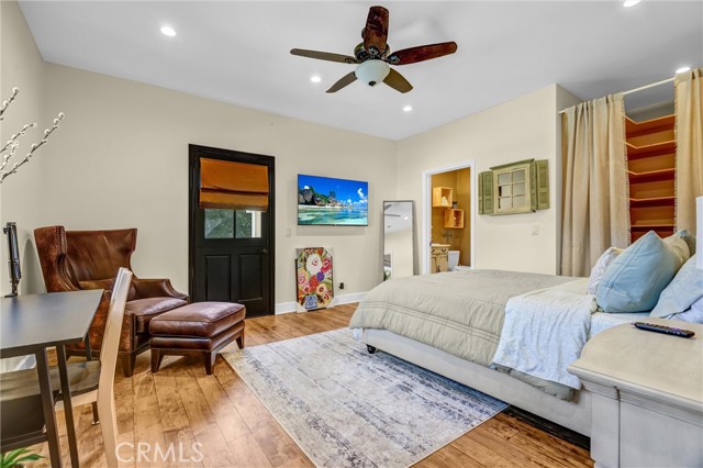 Detail Gallery Image 9 of 17 For 19394 Halsted St, Northridge,  CA 91324 - 2 Beds | 2 Baths