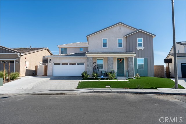 Detail Gallery Image 1 of 47 For 2377 Crater Ave, Rialto,  CA 92377 - 5 Beds | 4 Baths