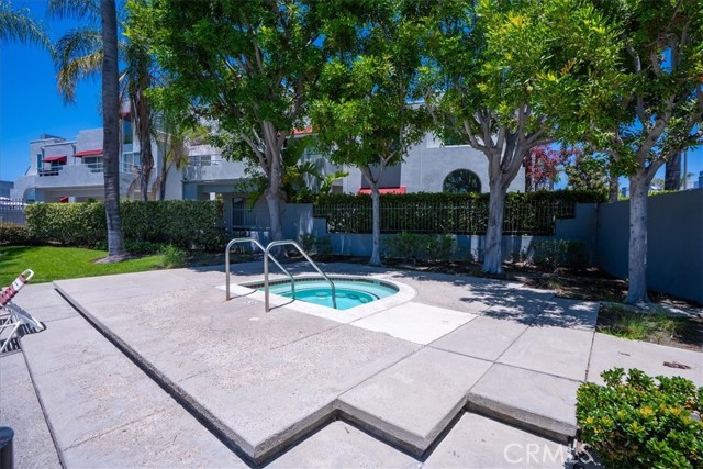 Detail Gallery Image 39 of 44 For 27766 Emerald #4,  Mission Viejo,  CA 92691 - 2 Beds | 2/1 Baths