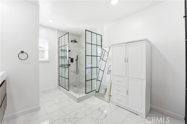 Detail Gallery Image 21 of 38 For 511 Sturgeon Dr, Costa Mesa,  CA 92626 - 4 Beds | 3 Baths