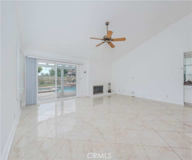 Detail Gallery Image 6 of 47 For 9248 Jasmine Ave, Fountain Valley,  CA 92708 - 4 Beds | 2 Baths