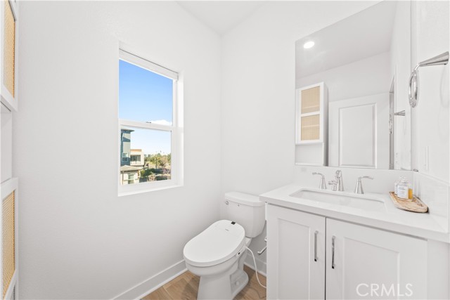 Detail Gallery Image 21 of 56 For 275 Sash, Irvine,  CA 92618 - 2 Beds | 2/1 Baths