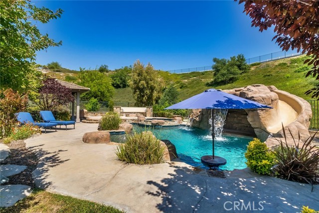 17138 Hickory Ridge Court, Canyon Country CA: https://media.crmls.org/medias/bf5e3054-a4ae-443d-bec3-2c5db93b3c20.jpg