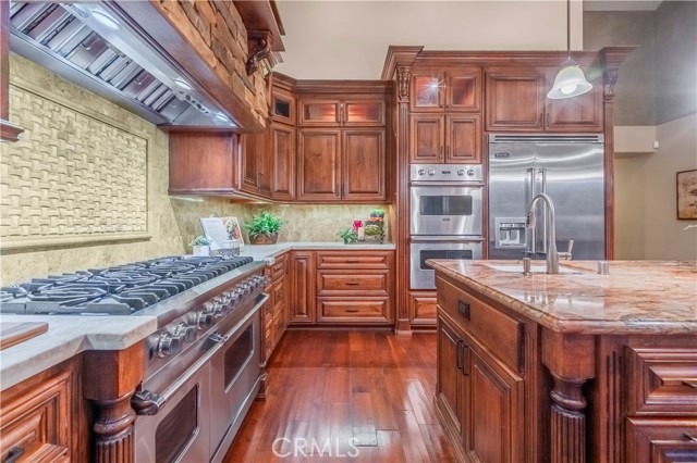 369 Ashbury Lane, Upland CA: https://media.crmls.org/medias/bf5e9889-2ac3-4046-84ec-6abcdd259b08.jpg