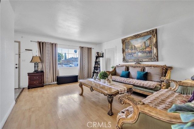 Detail Gallery Image 14 of 37 For 6601 Naomi Ave, Buena Park,  CA 90620 - 4 Beds | 2 Baths
