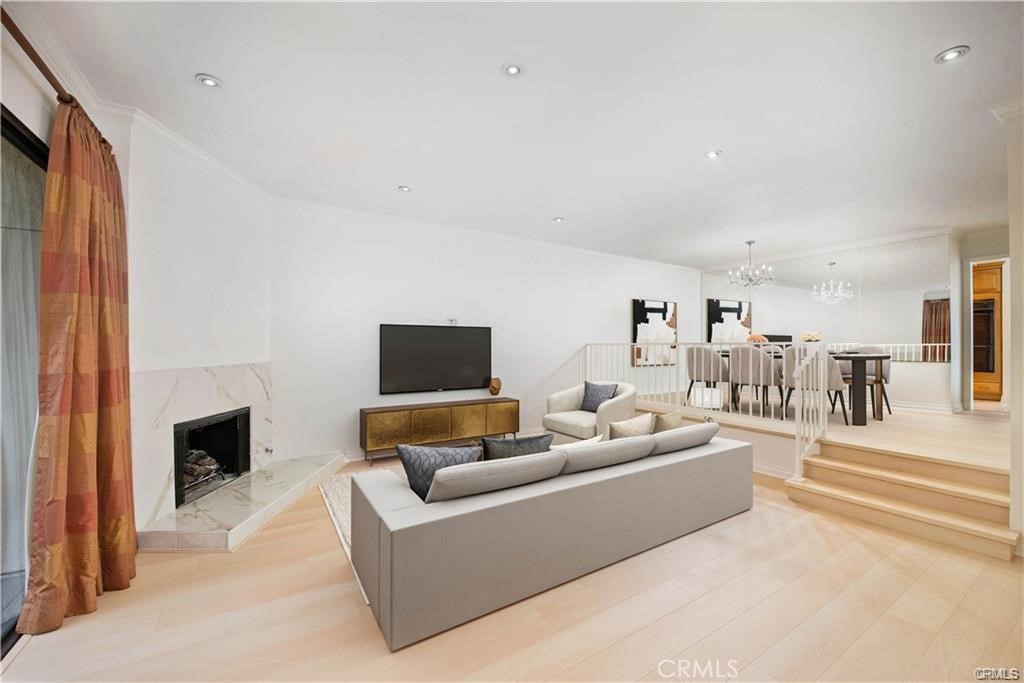 5711 Owensmouth Avenue #117