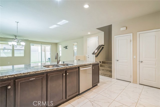 Detail Gallery Image 15 of 32 For 40029 Calle Real #28,  Murrieta,  CA 92563 - 4 Beds | 2/1 Baths