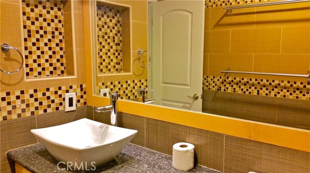 848 W Huntington Drive, Arcadia CA: https://media.crmls.org/medias/bf6024c2-1cc7-4d5e-a37a-5416c8f96ca6.jpg