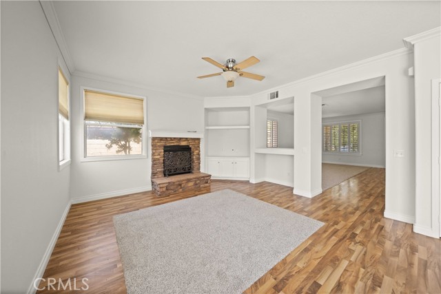 40225 Watford Way, Palmdale CA: https://media.crmls.org/medias/bf609f01-2a9d-40ea-badf-ae1e991e3708.jpg