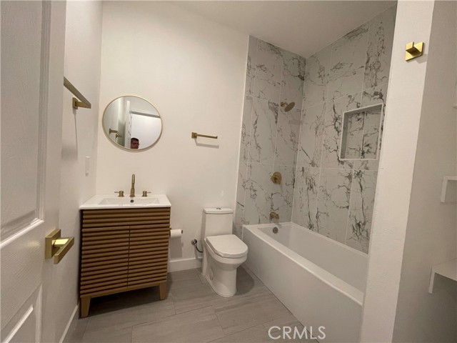 623 E Elm Street, Ontario CA: https://media.crmls.org/medias/bf60f94c-1d76-4a9b-9b3c-97a9d26e29ab.jpg