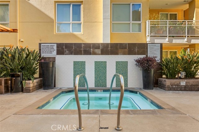 Detail Gallery Image 19 of 24 For 21301 Erwin St #516,  Woodland Hills,  CA 91367 - 2 Beds | 2 Baths