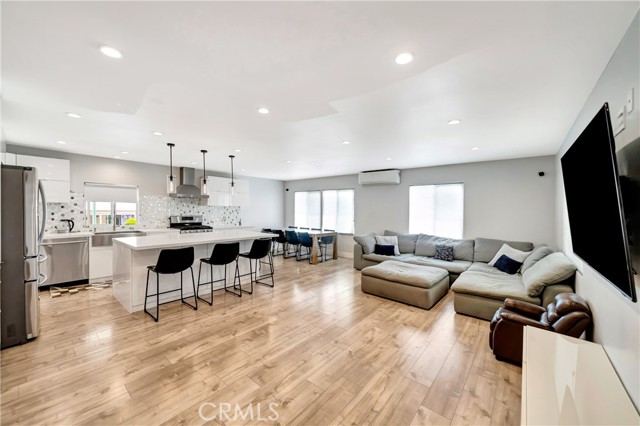 Detail Gallery Image 3 of 43 For 23777 Mulholland Hwy Spc 153, Calabasas,  CA 91302 - 3 Beds | 2/1 Baths