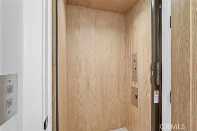 Detail Gallery Image 39 of 45 For 617 N Irena Ave #C,  Redondo Beach,  CA 90277 - 5 Beds | 3/1 Baths