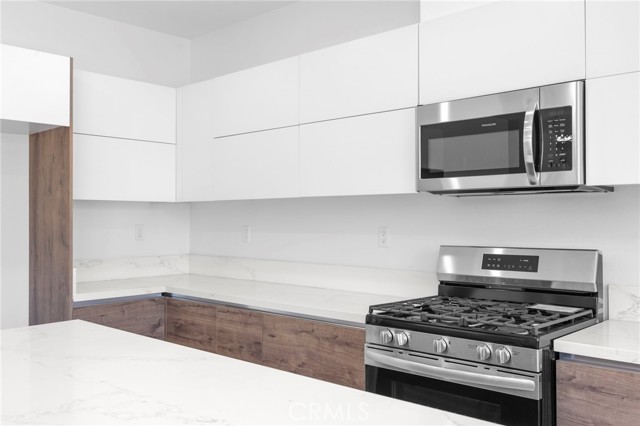 Detail Gallery Image 17 of 29 For 14416 Buvan Ct, Moreno Valley,  CA 92555 - 5 Beds | 3/1 Baths