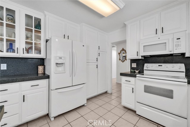 Detail Gallery Image 13 of 35 For 6929 La Habra, Yucca Valley,  CA 92284 - 2 Beds | 2 Baths