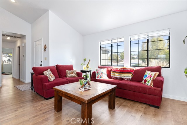 Detail Gallery Image 9 of 44 For 207 Quarterhorse, Paso Robles,  CA 93446 - 3 Beds | 2 Baths