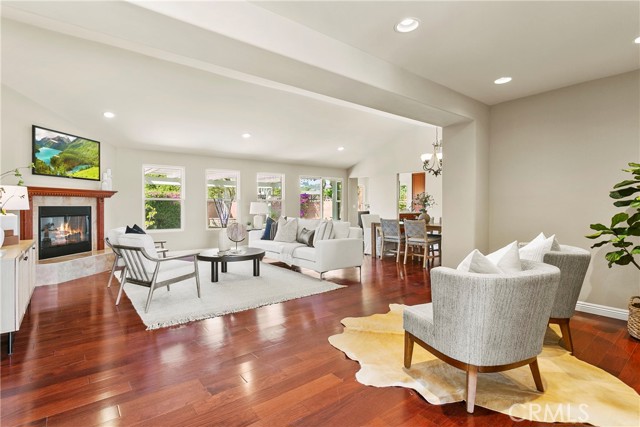 1551 Rainbow Drive, North Tustin CA: https://media.crmls.org/medias/bf667c51-fb32-4ac4-ae07-3d5e85eb150c.jpg