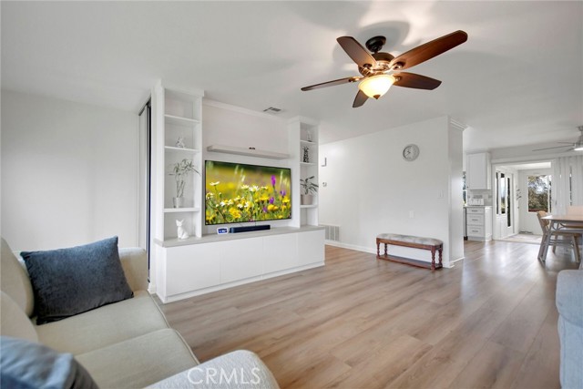 Detail Gallery Image 10 of 43 For 5970 Avenue Juan Bautista, Jurupa Valley,  CA 92509 - 4 Beds | 2 Baths