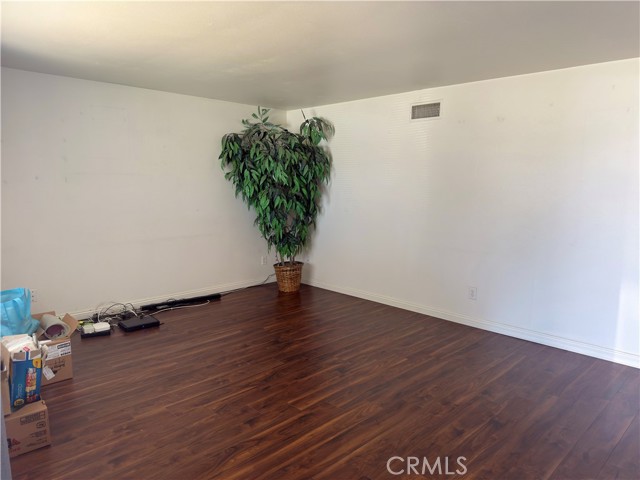 7515 Pasito Avenue, Rancho Cucamonga CA: https://media.crmls.org/medias/bf6767b4-3ae4-492c-bd4f-21e85f147c97.jpg