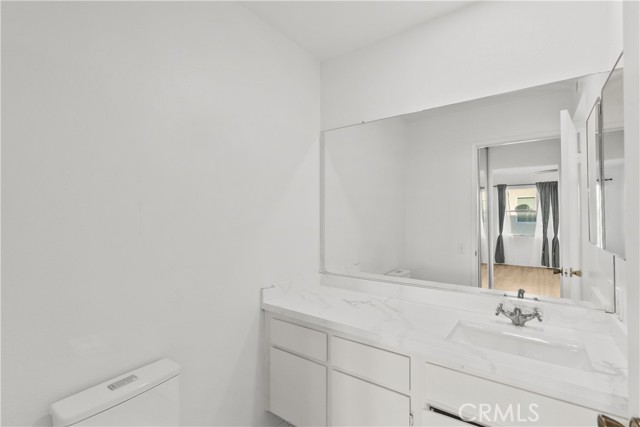 Detail Gallery Image 23 of 26 For 18209 Sierra #4,  Canyon Country,  CA 91351 - 2 Beds | 2 Baths