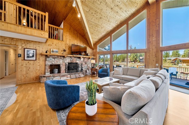 Detail Gallery Image 7 of 61 For 40034 Lakeview Dr, Big Bear Lake,  CA 92315 - 4 Beds | 3/1 Baths