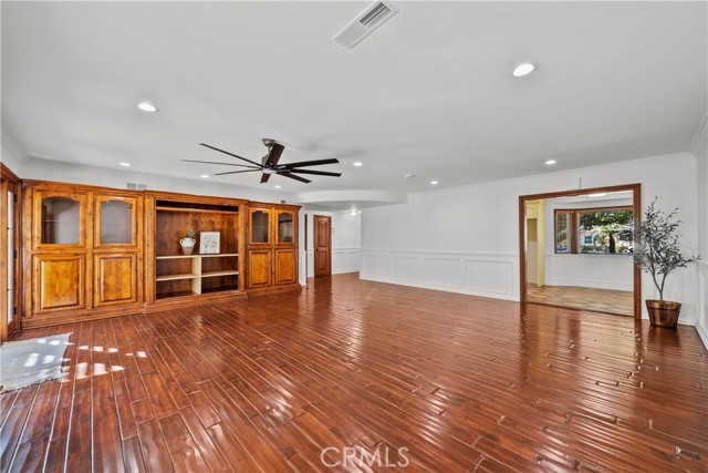 Detail Gallery Image 36 of 57 For 10132 Wish Ave, Northridge,  CA 91325 - 4 Beds | 3 Baths