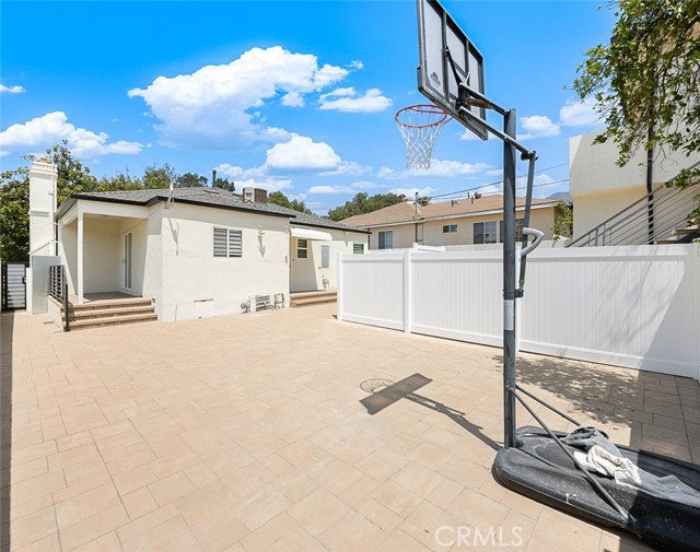 826 East Olive Avenue photo 12