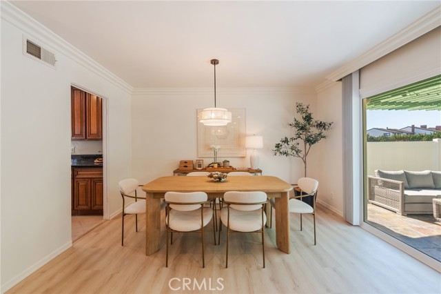 27945 Alvarez photo 42