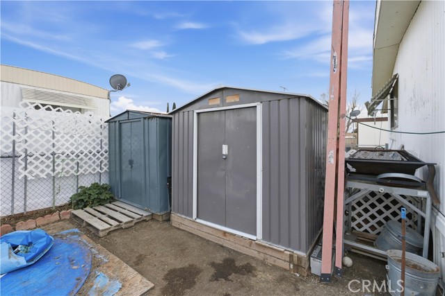 3753 East Ave. I, Lancaster CA: https://media.crmls.org/medias/bf6a73e1-21c1-488e-bf3d-1df285a262e0.jpg