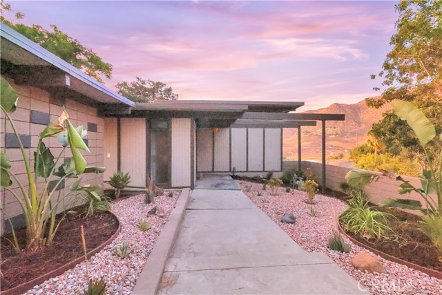 20289 Westpoint Drive, Riverside CA: https://media.crmls.org/medias/bf6abfae-a321-41d3-9bc0-95d07eccdf2b.jpg