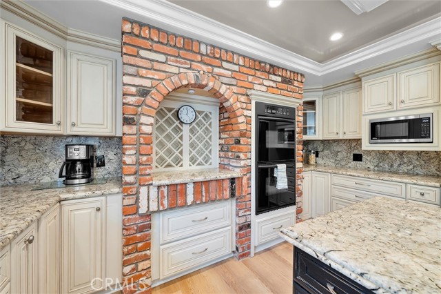 Image 21 of 48 For 23 Quarterhorse Lane