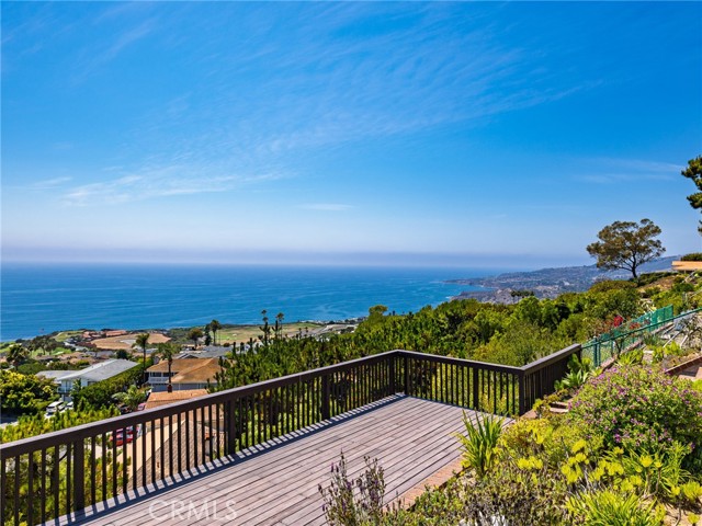3528 Hightide Drive, Rancho Palos Verdes CA: https://media.crmls.org/medias/bf6bf1af-4bde-43ec-8e69-17e92b0ce158.jpg
